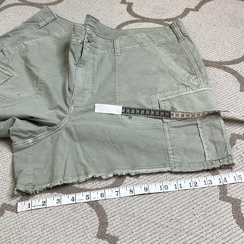 American Eagle Outfitters 90’s boyfriend short Cargo Shorts Relaxed Fit, Size 18 - Picture 9 of 17